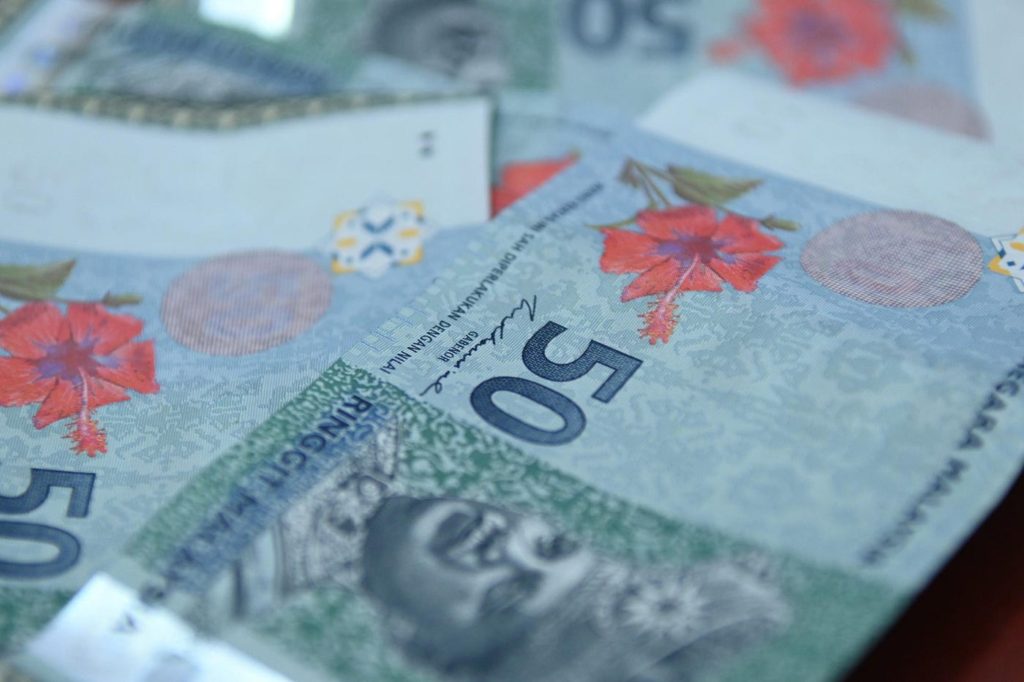 counterfeit currency in klang