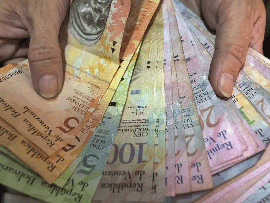 counterfeit currency in maracaibo