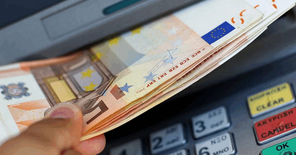 counterfeit currency in prague