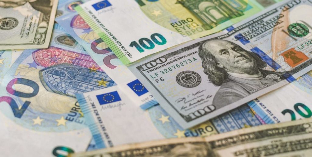 counterfeit currency in Italy